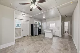711 Brown St, Waxahachie, TX 75165 - Photo 5