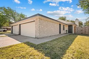 7712 Brandi Pl, North Richland Hills, TX 76182 - Photo 1