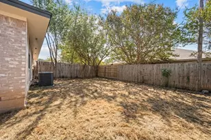 7712 Brandi Pl, North Richland Hills, TX 76182 - Photo 13