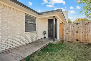 7712 Brandi Pl, North Richland Hills, TX 76182 - Photo 5