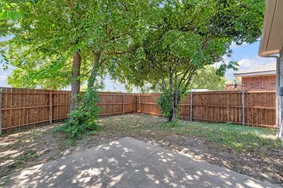 2460 Mallory Lane, Lancaster, TX 75134 - Photo 17