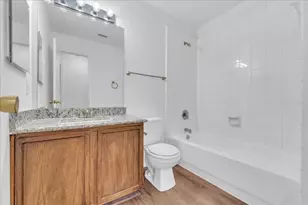 2460 Mallory Ln, Lancaster, TX 75134 - Photo 15