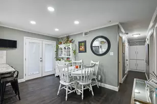 8938 Angleton Pl, Dallas, TX 75243 - Photo 9