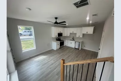 806 N Cates Street, Decatur, TX 76234 - Photo 7