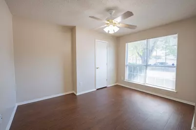 183 Rolling Court, Lancaster, TX 75146 - Photo 3