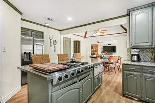 1349 Mantlebrook Dr, DeSoto, TX 75115 - Photo 5