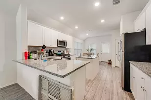 5852 Wake Robin Dr, Fort Worth, TX 76123 - Photo 5