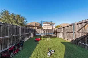 5852 Wake Robin Dr, Fort Worth, TX 76123 - Photo 15