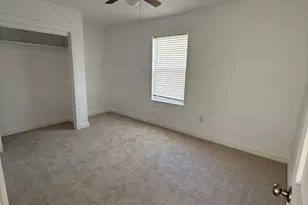 505 Cummins St, Bowie, TX 76230 - Photo 9