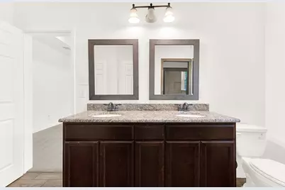 1421 Jones Street, Greenville, TX 75401 - Photo 23