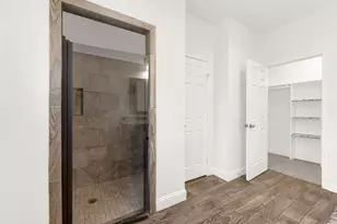 1421 Jones St, Greenville, TX 75401 - Photo 21