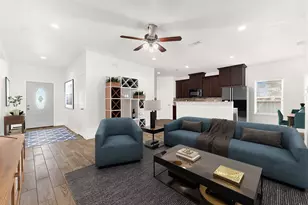 1421 Jones St, Greenville, TX 75401 - Photo 5