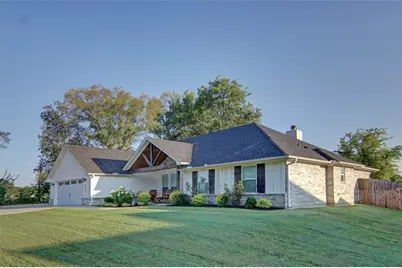 647 Oklahoma Street, Van, TX 75790 - Photo 27