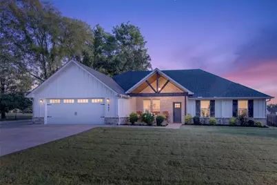 647 Oklahoma Street, Van, TX 75790 - Photo 1