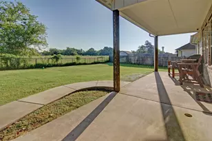 647 Oklahoma St, Van, TX 75790 - Photo 33