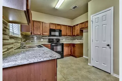 702 E College Street, Princeton, TX 75407 - Photo 11