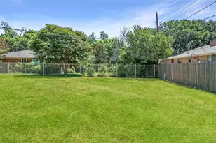1526 Charleston Dr, Garland, TX 75041 - Photo 29