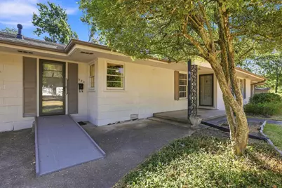 920 Park Avenue, Bonham, TX 75418 - Photo 3