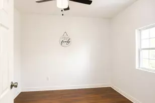 27 Navaho Ct, Valley View, TX 76272 - Photo 7