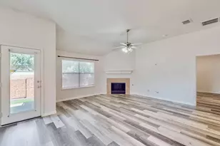 1216 Lake Forest Dr, Grand Prairie, TX 75052 - Photo 5
