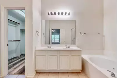 1216 Lake Forest Drive, Grand Prairie, TX 75052 - Photo 17