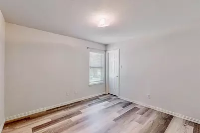1216 Lake Forest Drive, Grand Prairie, TX 75052 - Photo 27