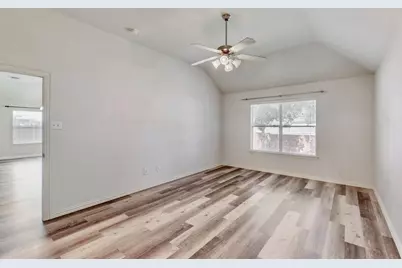 1216 Lake Forest Drive, Grand Prairie, TX 75052 - Photo 15