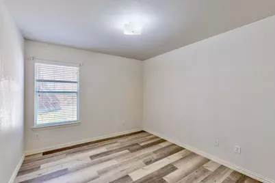 1216 Lake Forest Drive, Grand Prairie, TX 75052 - Photo 19