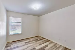 1216 Lake Forest Dr, Grand Prairie, TX 75052 - Photo 19