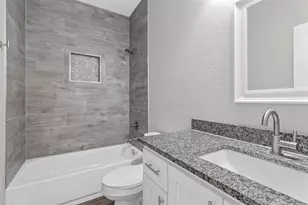 426 W Coffin St, Denison, TX 75020 - Photo 11