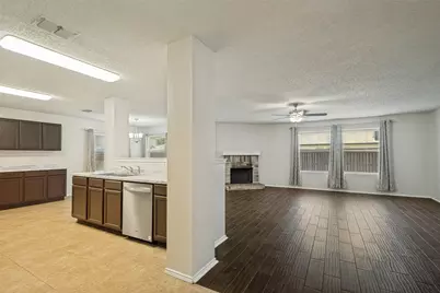7612 Mosspoint Court, Denton, TX 76210 - Photo 5