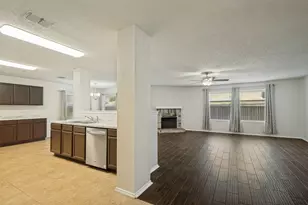 7612 Mosspoint Ct, Denton, TX 76210 - Photo 5