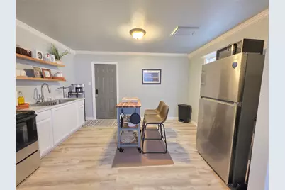 1043 Blaylock Circle S, Irving, TX 75061 - Photo 5
