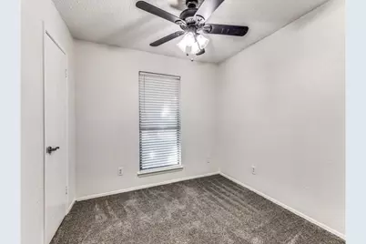 600 Ann Lois Lane, Burleson, TX 76028 - Photo 5