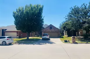 2250 Kaitlyn Dr, Weatherford, TX 76087 - Photo 1