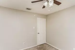 7404 Cheryl Ct, Watauga, TX 76148 - Photo 9