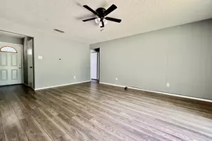 6804 Margaret Dr, Forest Hill, TX 76140 - Photo 3