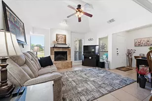 2118 Artherfield Dr, Carrollton, TX 75006 - Photo 3