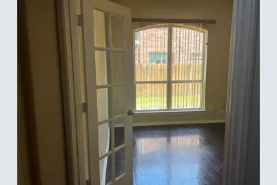 5104 Kestrel Drive, Mesquite, TX 75181 - Photo 5