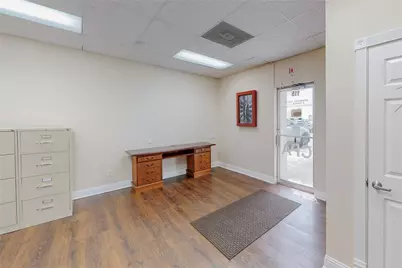 115 W Main Street, Grand Prairie, TX 75050 - Photo 7