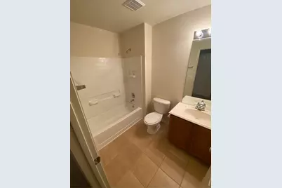 2734 Hyde Park Drive, Grand Prairie, TX 75050 - Photo 9