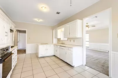 2212 Oak Bluff Drive, Flower Mound, TX 75028 - Photo 7