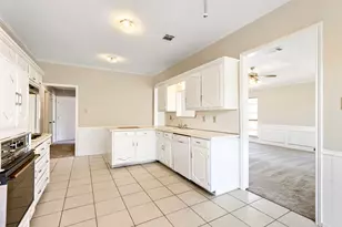 2212 Oak Bluff Dr, Flower Mound, TX 75028 - Photo 7