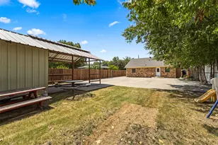 207 Washington Ave, Saginaw, TX 76179 - Photo 25
