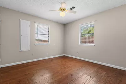 207 Washington Avenue, Saginaw, TX 76179 - Photo 11