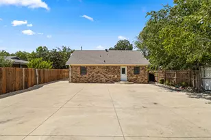 207 Washington Ave, Saginaw, TX 76179 - Photo 23