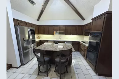 1205 Riverview Drive, Arlington, TX 76012 - Photo 9