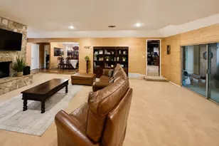 1205 Riverview Dr, Arlington, TX 76012 - Photo 7