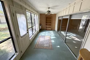1205 Riverview Dr, Arlington, TX 76012 - Photo 13