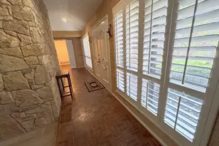 1205 Riverview Dr, Arlington, TX 76012 - Photo 5